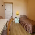 Moderno Hotel 3*